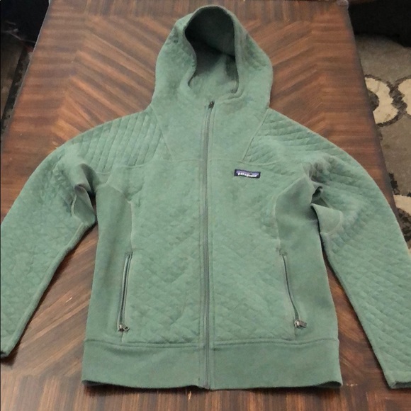Patagonia Tops - NWOT! Patagonia quilted full zip hoodie XS